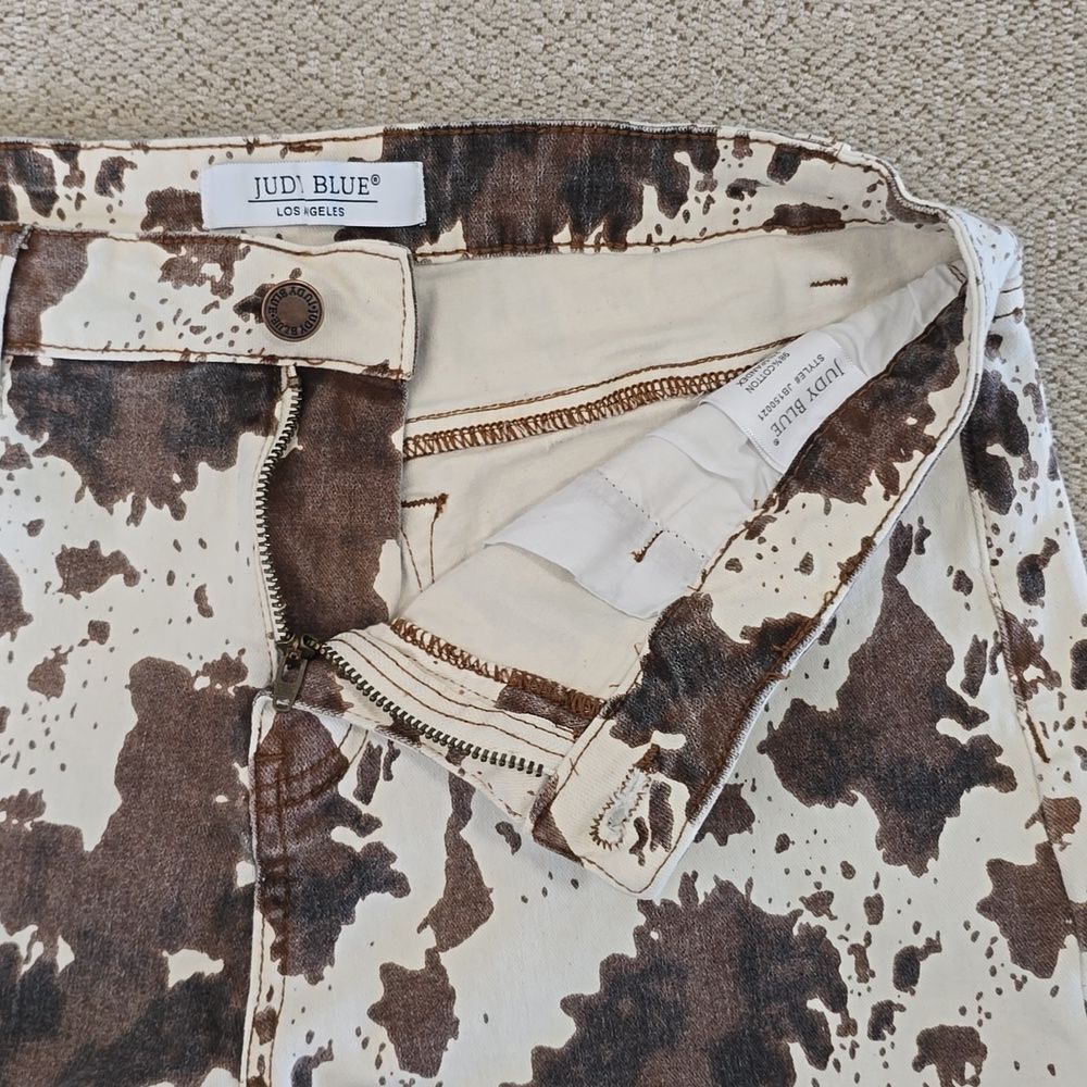 Judy Blue Brown & White Cowprint High-Rise Denim Shorts - Picture 11 of 11